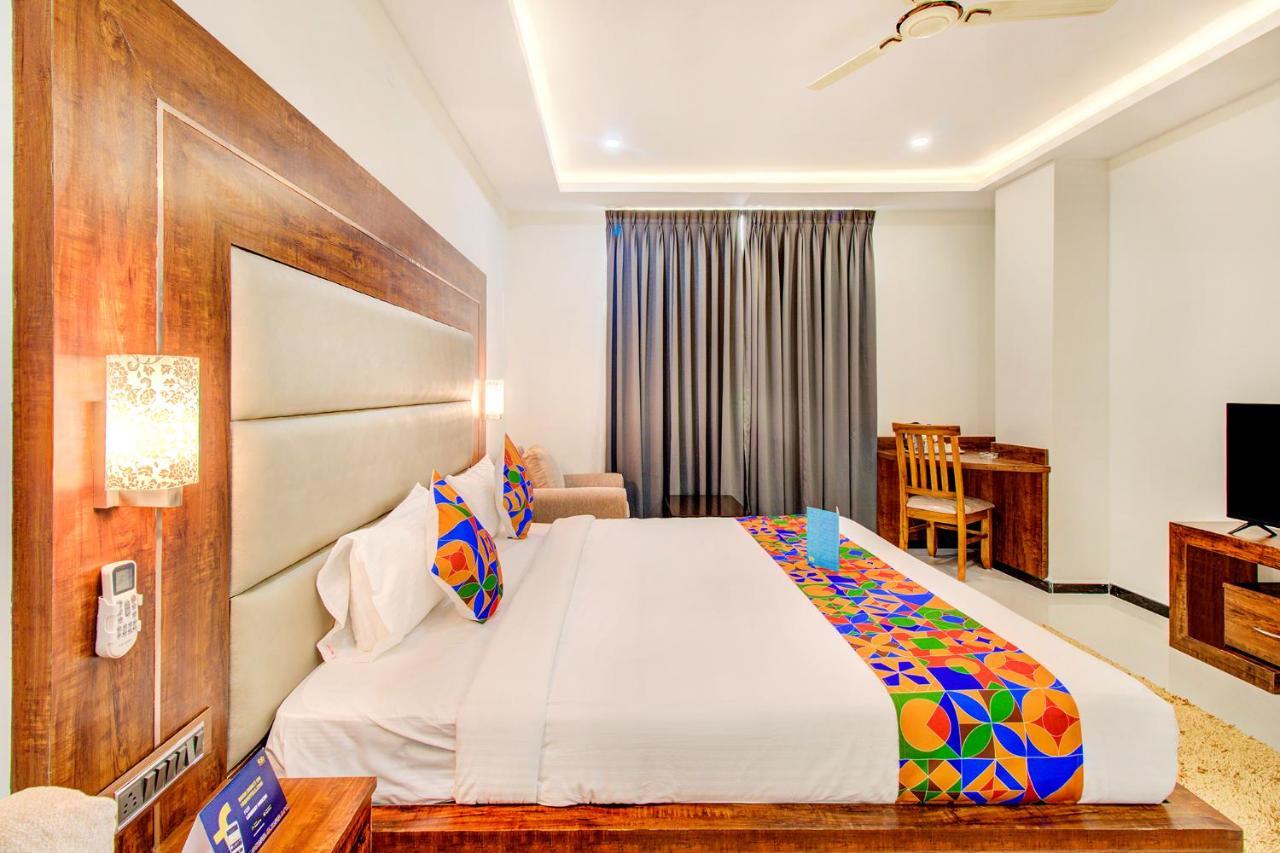 Fabhotel The Royal Suites - Nr Gopalan Innovation Mall Бангалор Екстериор снимка