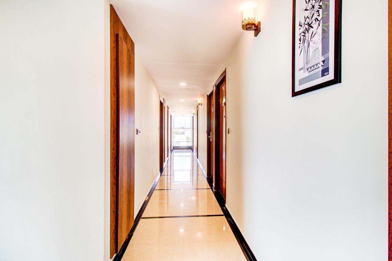 Fabhotel The Royal Suites - Nr Gopalan Innovation Mall Бангалор Екстериор снимка