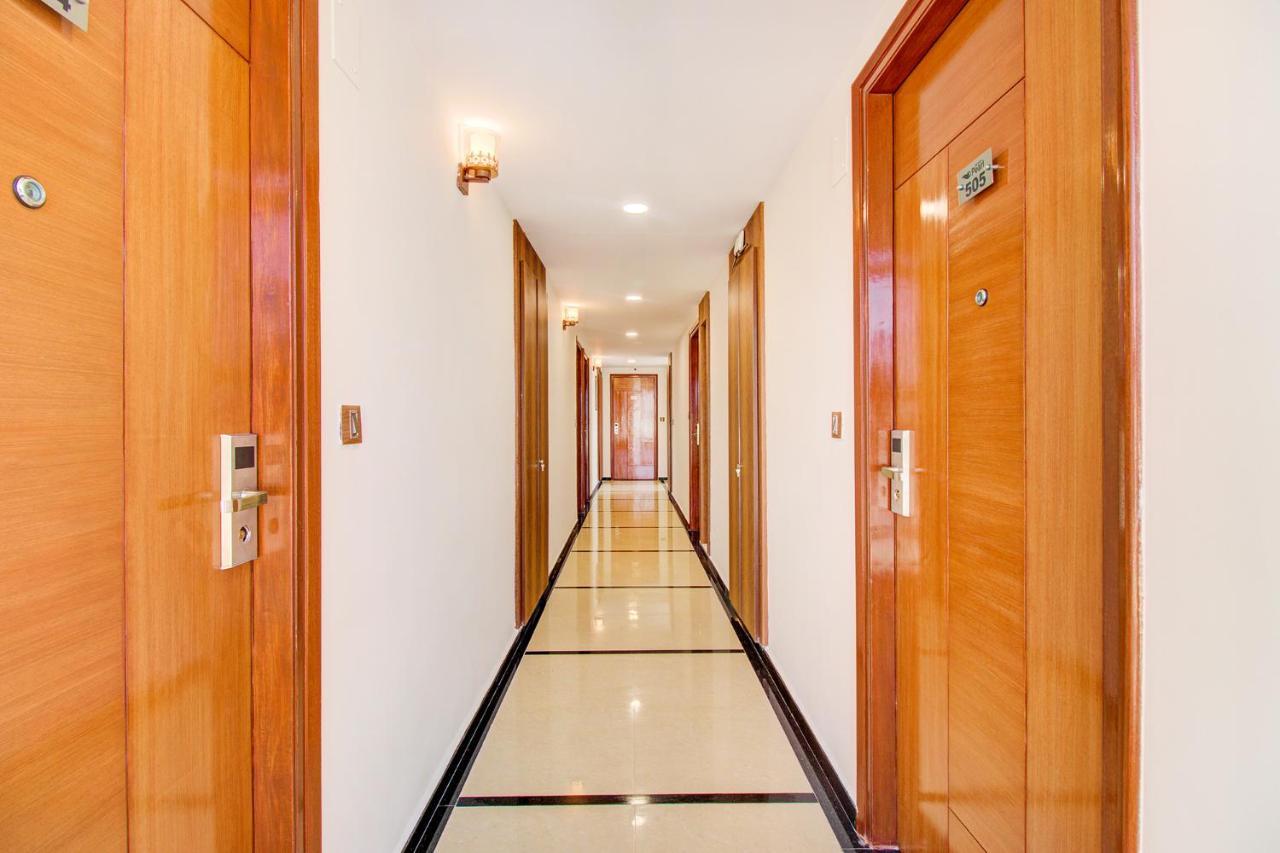 Fabhotel The Royal Suites - Nr Gopalan Innovation Mall Бангалор Екстериор снимка
