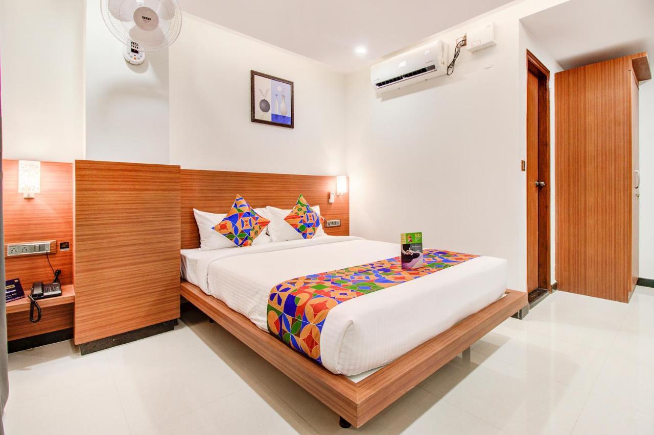 Fabhotel The Royal Suites - Nr Gopalan Innovation Mall Бангалор Екстериор снимка